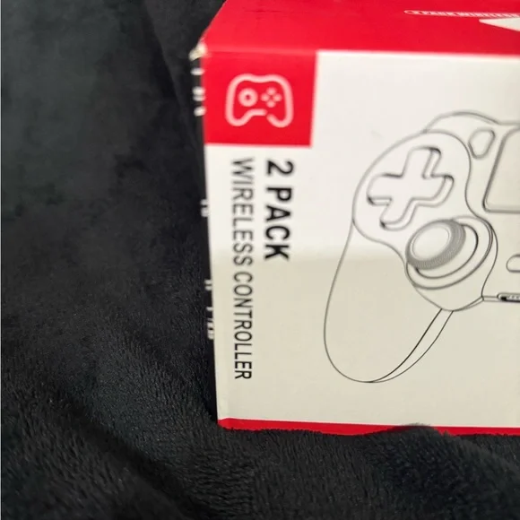 Wireless Game Controller 2-Pack - Black ps4 - Picture 2 of 3